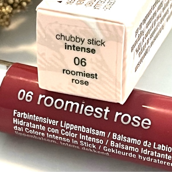 CLINIQUE Chubby Stick INTENSE Lip Balm ROOMIEST ROSE 06 - Picture 12 of 13